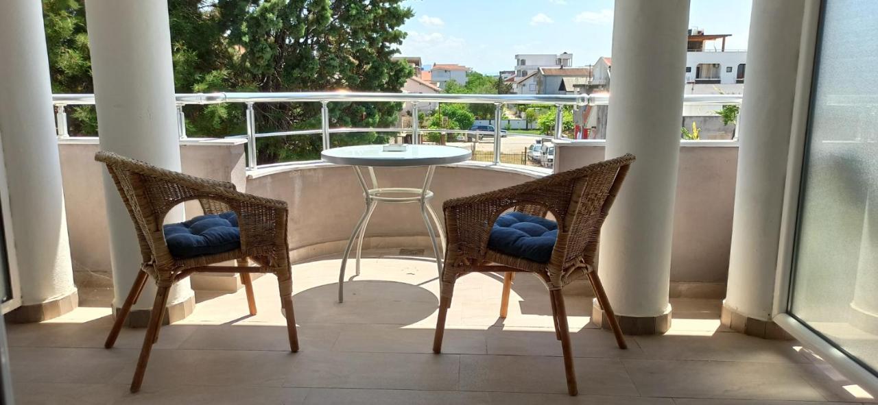 Apartment'S Meti Улцинь Экстерьер фото
